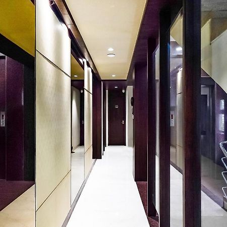Fabhotel Eros 211 - Nr Sreebhumi Калькутта Экстерьер фото