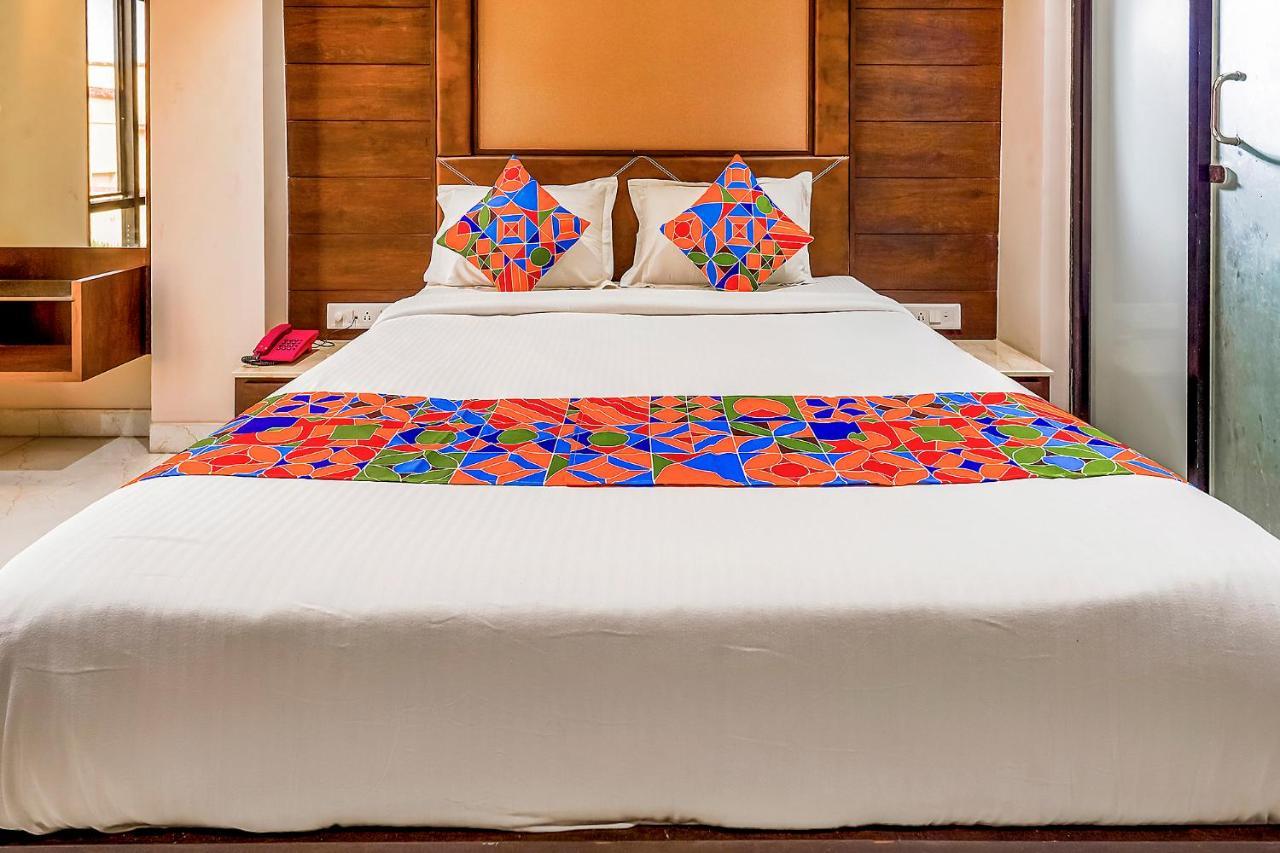 Fabhotel Eros 211 - Nr Sreebhumi Калькутта Экстерьер фото